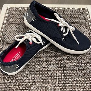 Kids navy Sperry shoes. Barely worn.